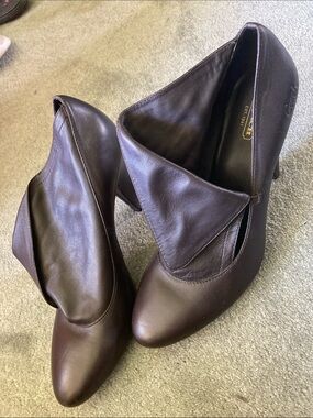 Coach Fold-Over Leather Pumps in Dark Brown